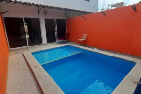 C911 Casa 2 niveles y alberca privada
